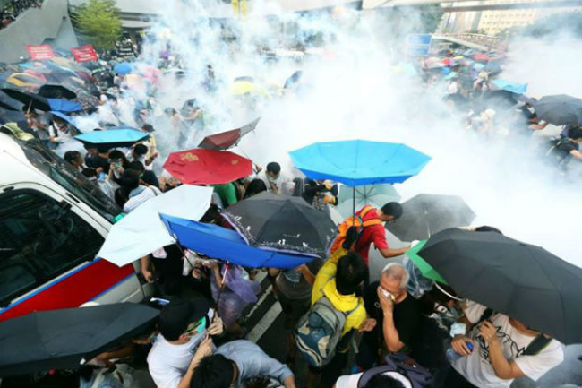 與港人同行 基督教團體一致譴責對學生巿民施加不義暴力