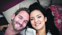 無肢力克胡哲《人生不設限》後再攜妻兒見證「真愛不設限」