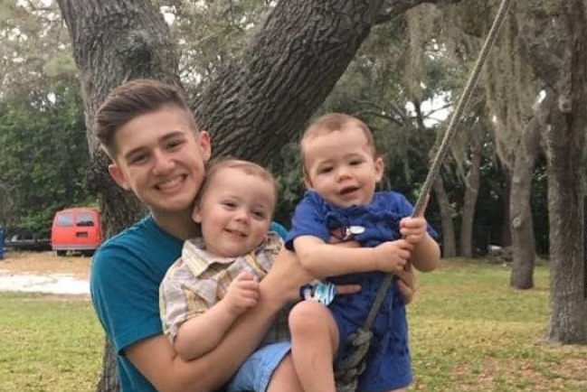 佛州牧師夫婦照顧流浪漢夫婦孩子一晚 神給機會收養