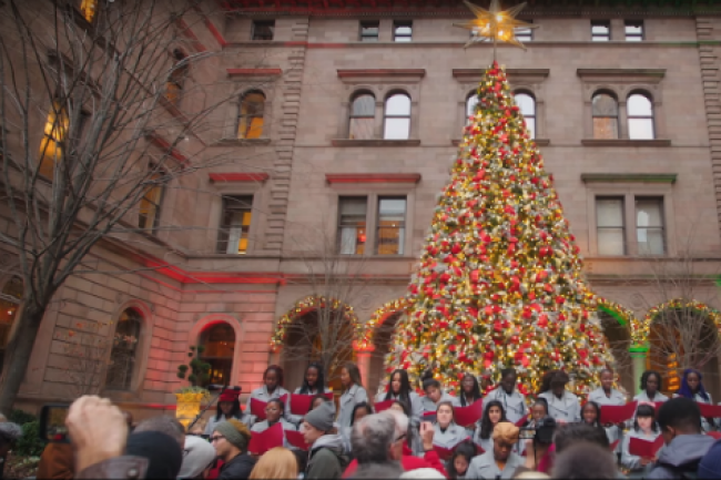 32女孩重新演繹《平安夜》訴說難民淒酸故事
