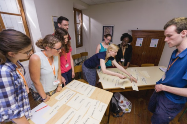 威克理夫體驗營 激發英法年輕一代事奉心