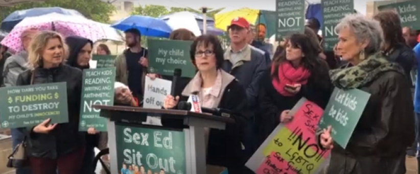 美加澳12城巿家長靜坐拒孩子當實驗品：抗議「色情教育」