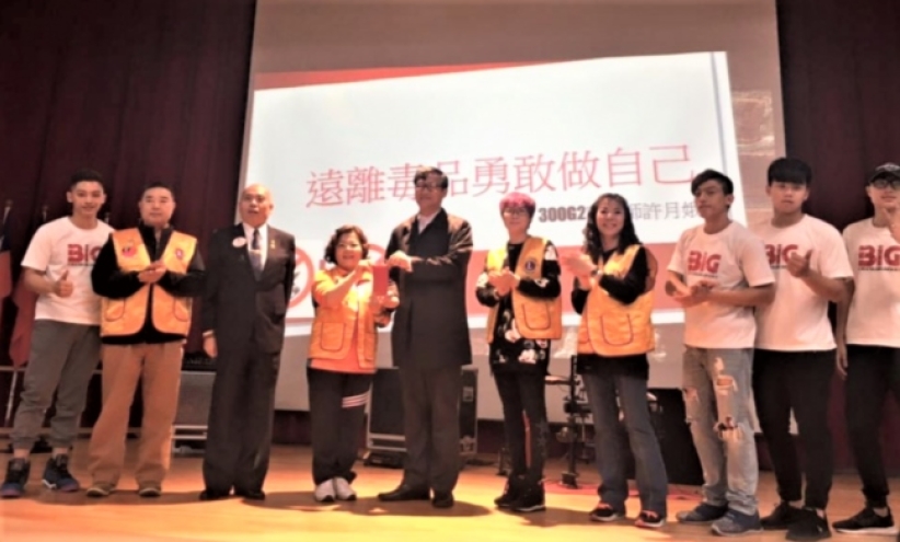 邊緣牧師組樂團 阻斷黑道吸少年