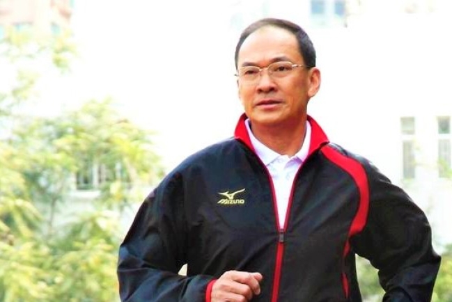 金牌教練逆流人生 悟馬拉松式祈禱法