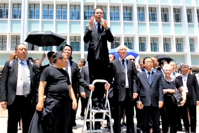 港法律界人士遊行抗議政治檢控損法治