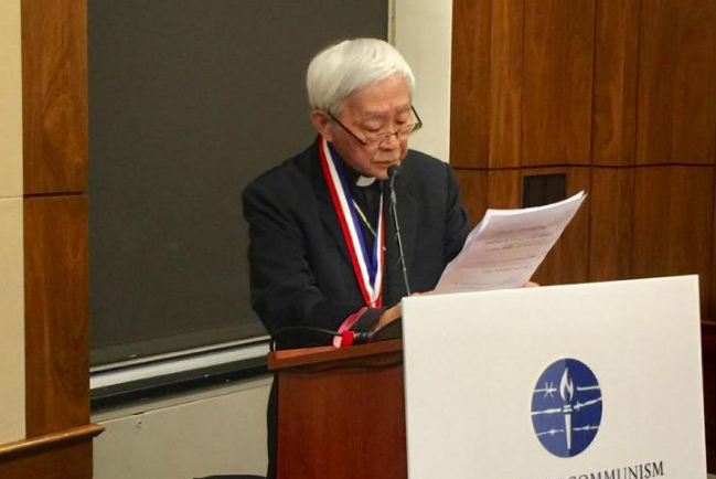 陳日君獲頒自由獎 籲紀念中港民主鬥士亡者