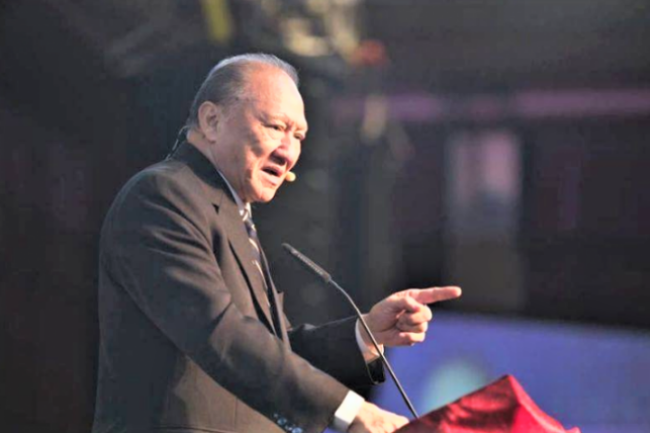 歸正福音教會30周年 唐崇榮牧師擬4年100城市佈道