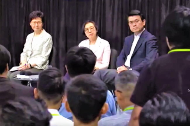 林鄭月娥首場「社區對話」未回應獨立調查毀譽參半