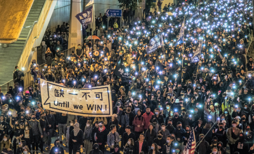 教界爱丁堡广场祷告 雷竞业:马利亚祷文勉港城平安