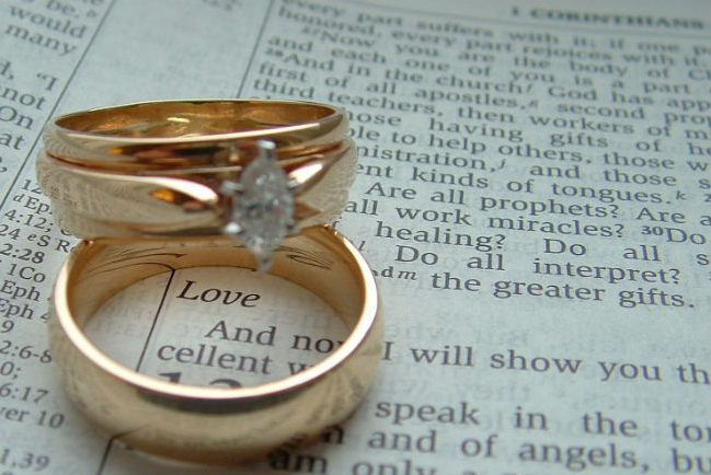 梵蒂岡出版人類學文件：聖經沒有同性戀結合實例