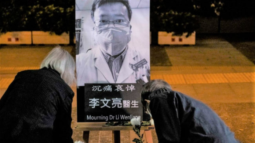 李文亮殉職惹民憤 國內學者聯署5大訴求廣開言論