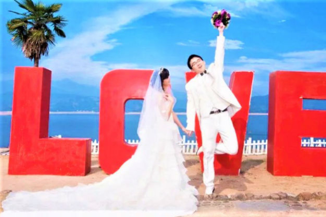 變性牧師在港主持同性婚禮 法官：婚姻「一男一女」拒批上訴