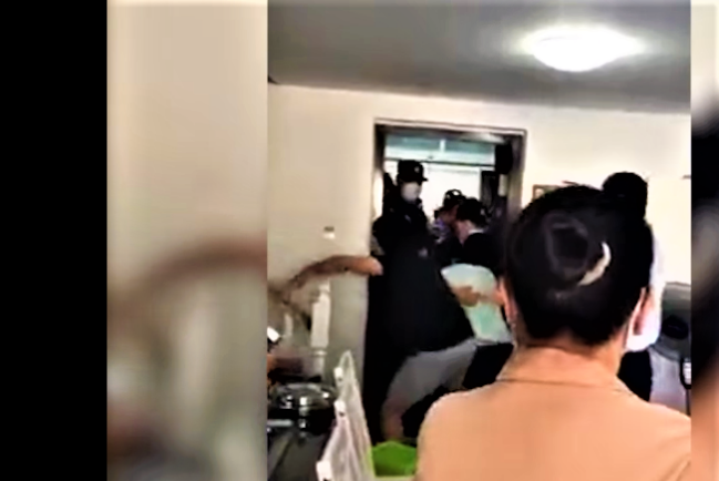 廈門杏光教會拒入三自警察破門拉人 師母:只效忠天上君王