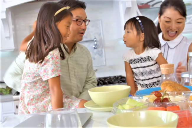 治療師抗疫家庭短片 籲夫婦每日五分鐘集結正能量