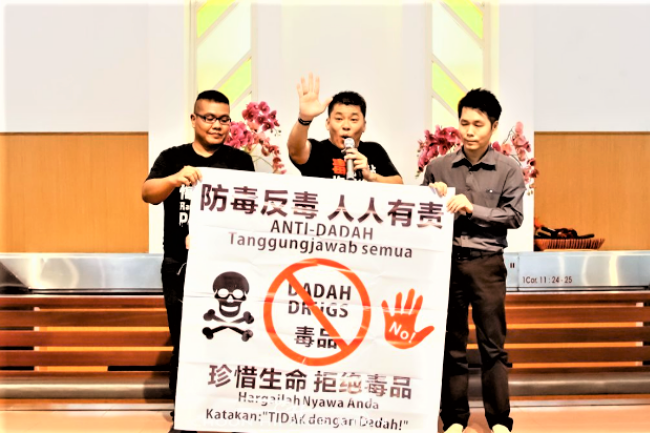 12歲少年夢想入黑社會 監獄奇蹟病癒改跟耶穌