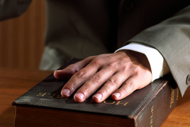 唐崇榮登山寶訓「論起誓」 誠實品格勝於發空誓