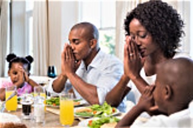 全球調查：九成非洲國民相信上帝助人建立德道