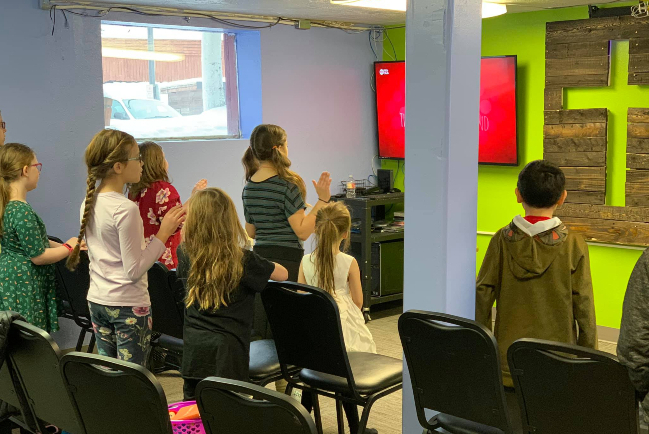 美國7成教堂重開 新冠病毒防護措施成疑