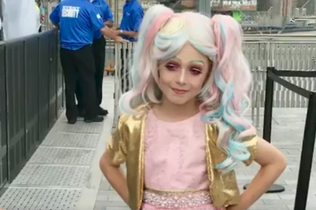 父母撐男孩改女妝性別迷失 被批混淆大自然定律