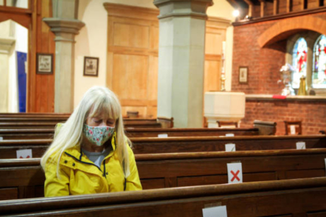 美國最高法院駁回紐約頒教堂限聚 宗教自由與抗疫誰重？