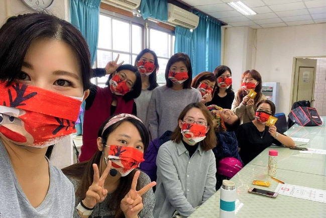 士林靈糧堂聖誕報佳音  每人祝福三親朋點亮萬顆星