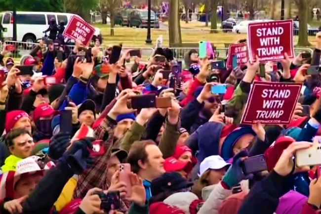 美國總統大選撕裂趨烈 示威者圖翻盤闖國會4人死