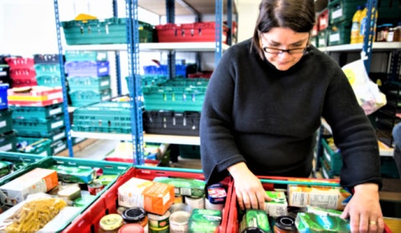 疫情未散粮食不足  英教会联食物银行紧急支援家庭 