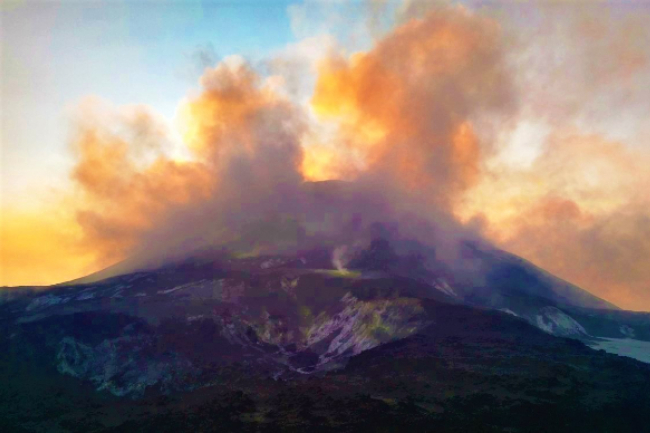 印尼首府6.2級地震引爆火山 教會運送帳篷賑災