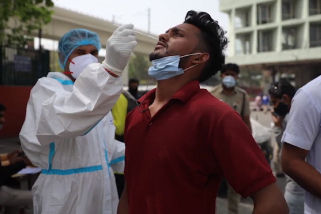 印度新冠變種日死2千人 援助機構：人民處於絕望