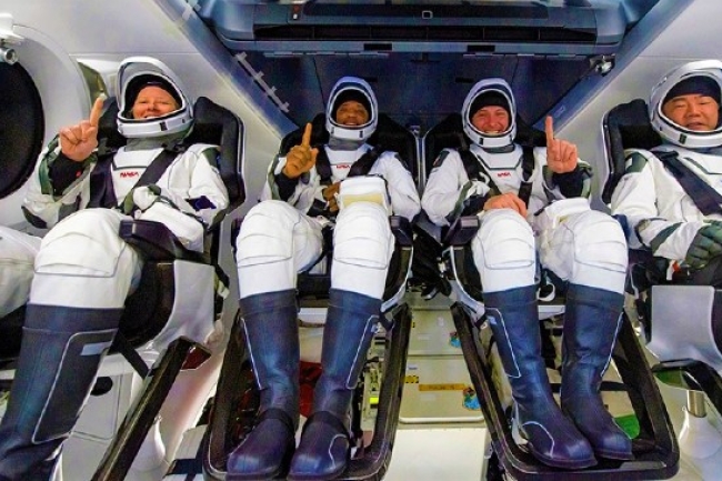 非裔太空人傳回日出照 驚嘆詩篇金言：「早晨必歡呼」