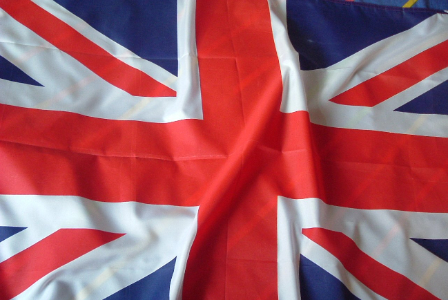 英國民調：逾五成人反對跨性別意識形態