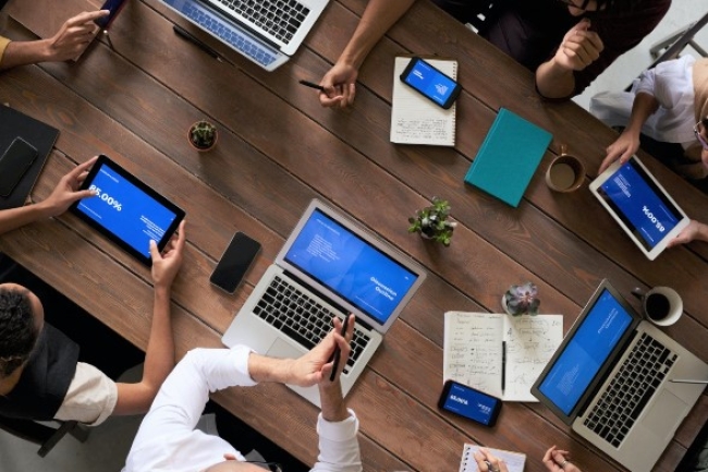 臉書推虛擬現實服務 助教會建立信仰社區