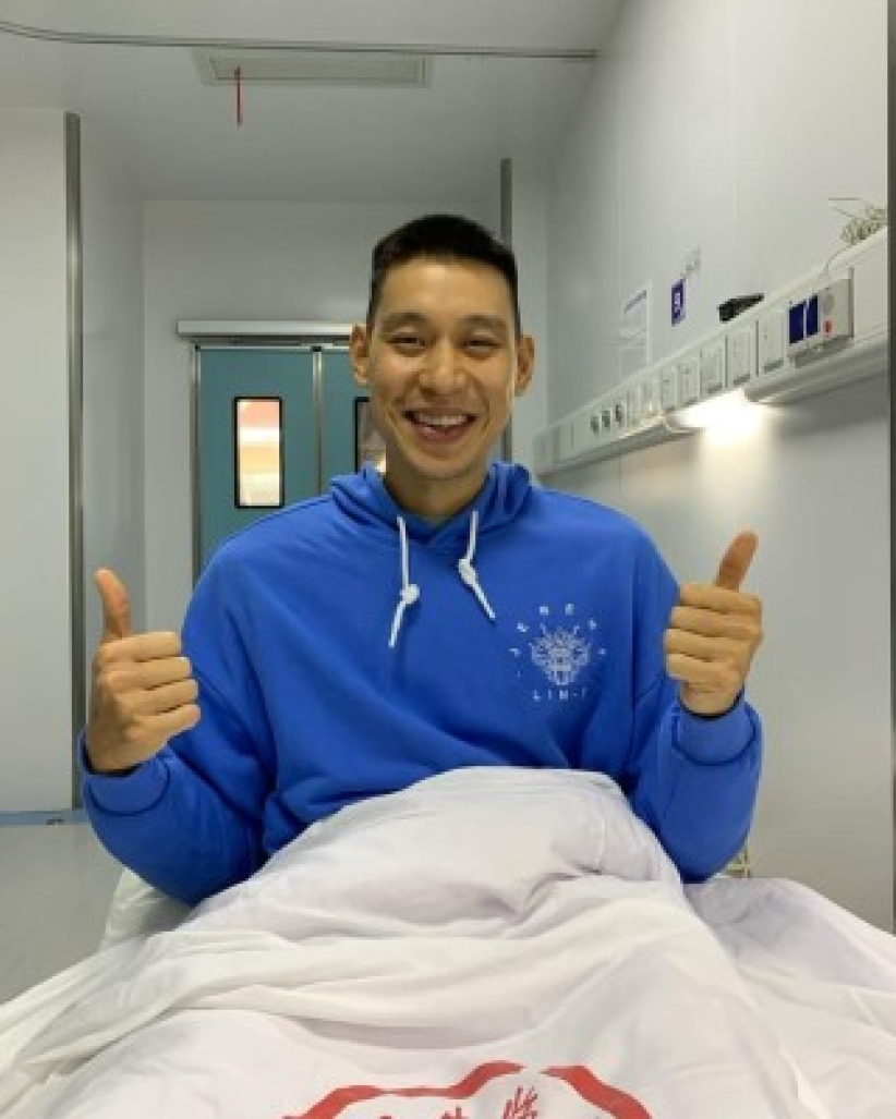 前NBA球星林书豪接种疫苗仍确诊 称放手给上帝