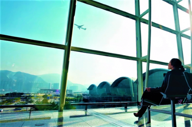 中神談港人留散 移民：重塑家庭契機