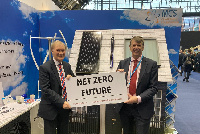 英國保守黨議員遇刺身亡 家人籲拋開仇恨唯一出路