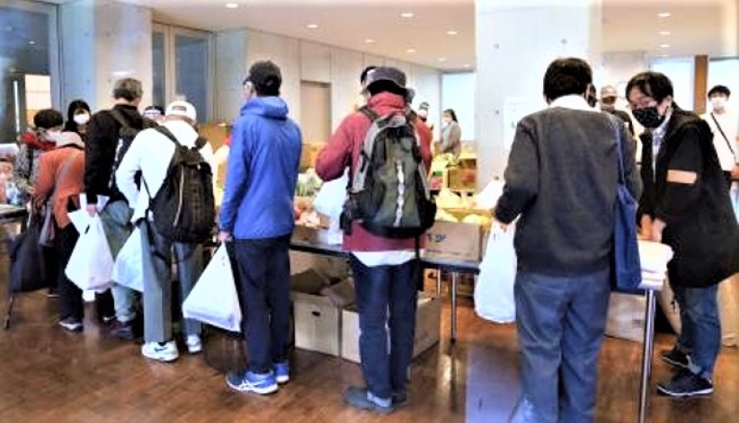 东京圣依纳爵堂「成人食堂」 急援疫情贫困居民