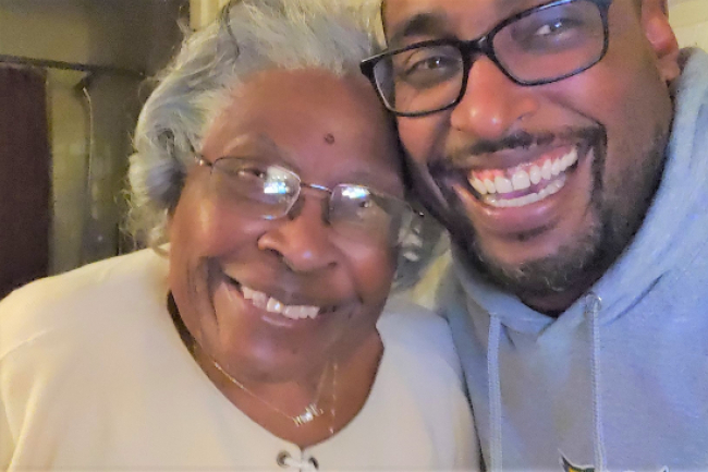 馬里蘭州百歲人瑞長壽秘訣:唱詩讀經