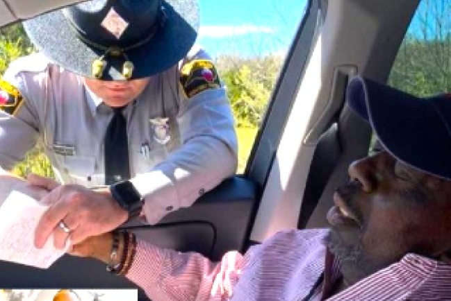 北卡巡警特別行動對癌病黑人：祈禱代替抄牌