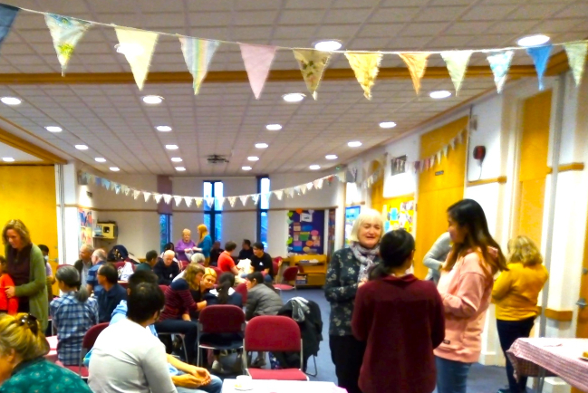 咖啡館設英語教室 移英港人6個月適應期？