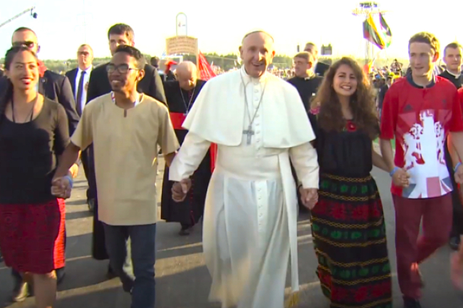 歐洲青年會議 教宗籲團結反抗戰爭