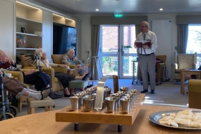 英國長者護理危機 基督教院舍促政府投放資金