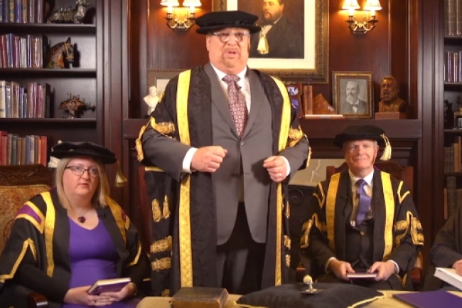 華理克牧師 司布真學院首位名譽校長：四代人深厚情誼