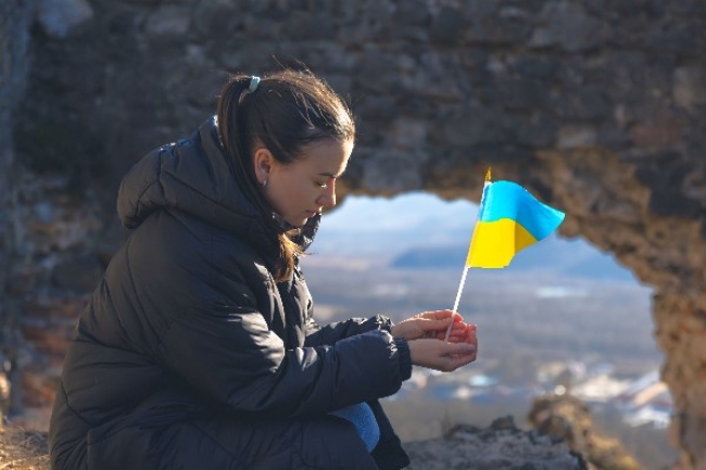 「防空洞聖經」帶給烏克蘭難民永恆希望