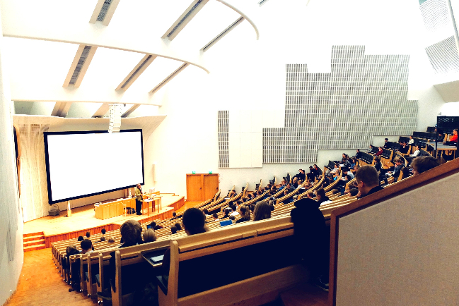 英國宗教研究科學生下降 神學影響世界力度受挫?