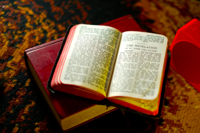 浸大篤信力行講座 鄧瑞強析啟示錄：上帝俯視塵世