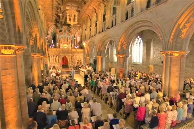 BBC老牌宗教節目60周年 英女皇「賀壽」