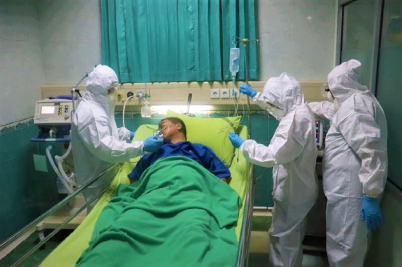 新冠夺命3百万 神学论坛析苦难：人有悲欢离合    