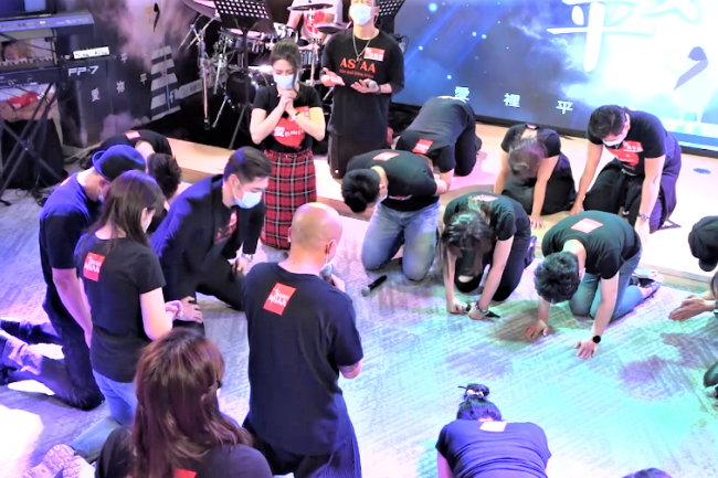 台灣六十藝人「愛在四月天」見證會 耶穌大愛感動浪子回頭