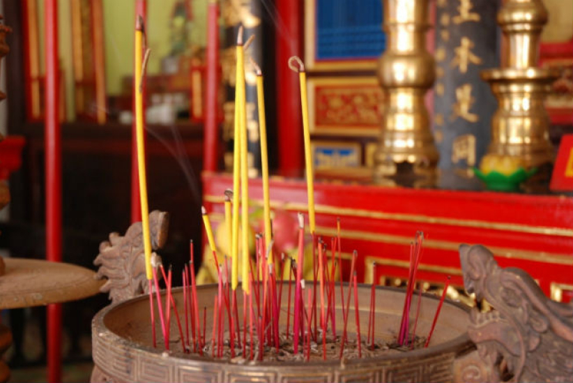 新春头炷香保平安? 离罪归上帝满祝福
