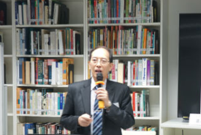 梁錦波校長專訪:幫他一把就會茁壯成長